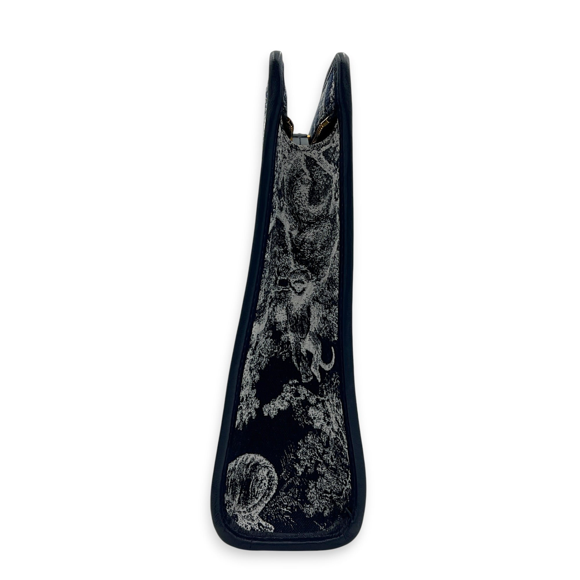 Montaigne 30 Pouch Blue in Jacquard, Gold hardware