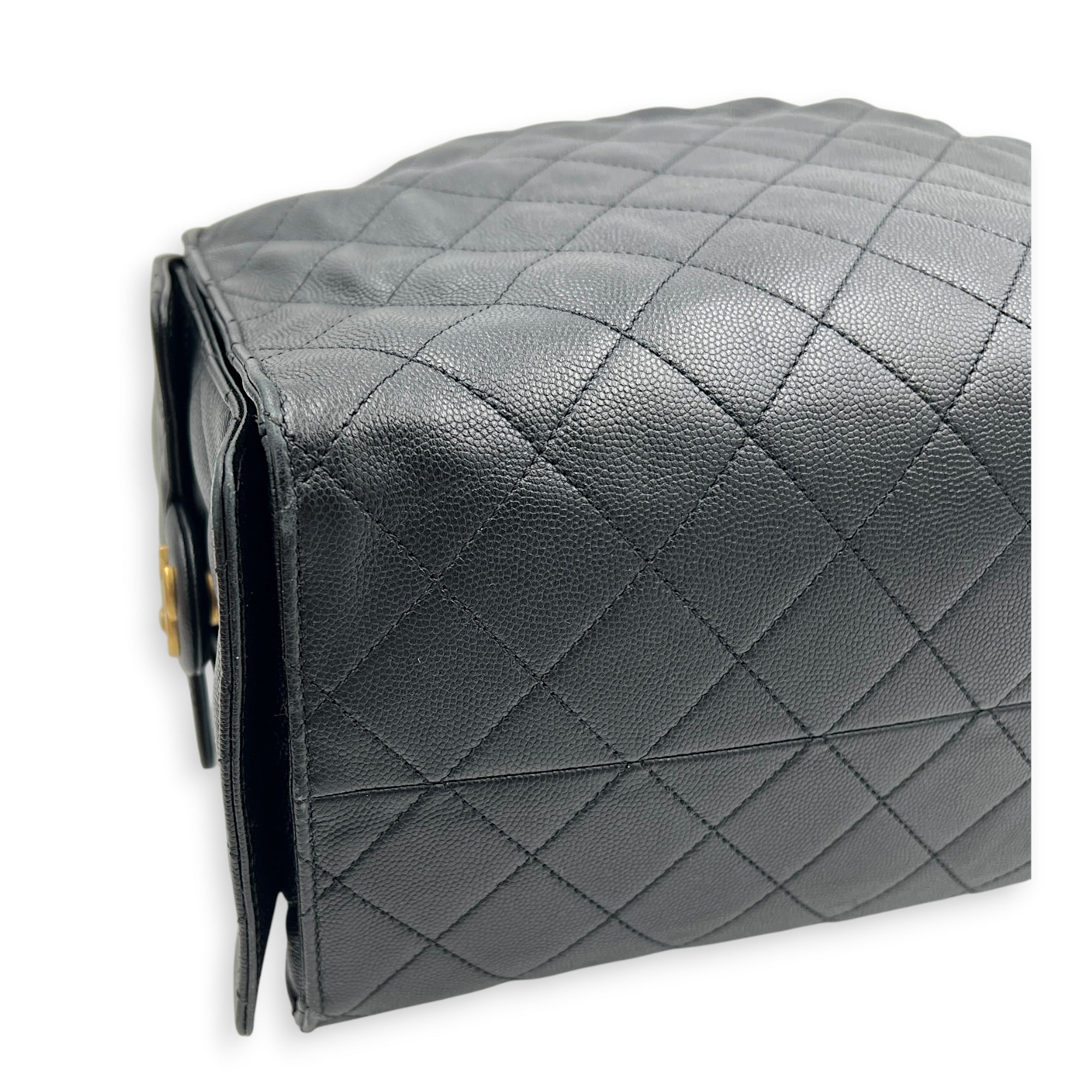 C25 Medium Black Shoulder Bag in Caviar Leather, Gold hardware