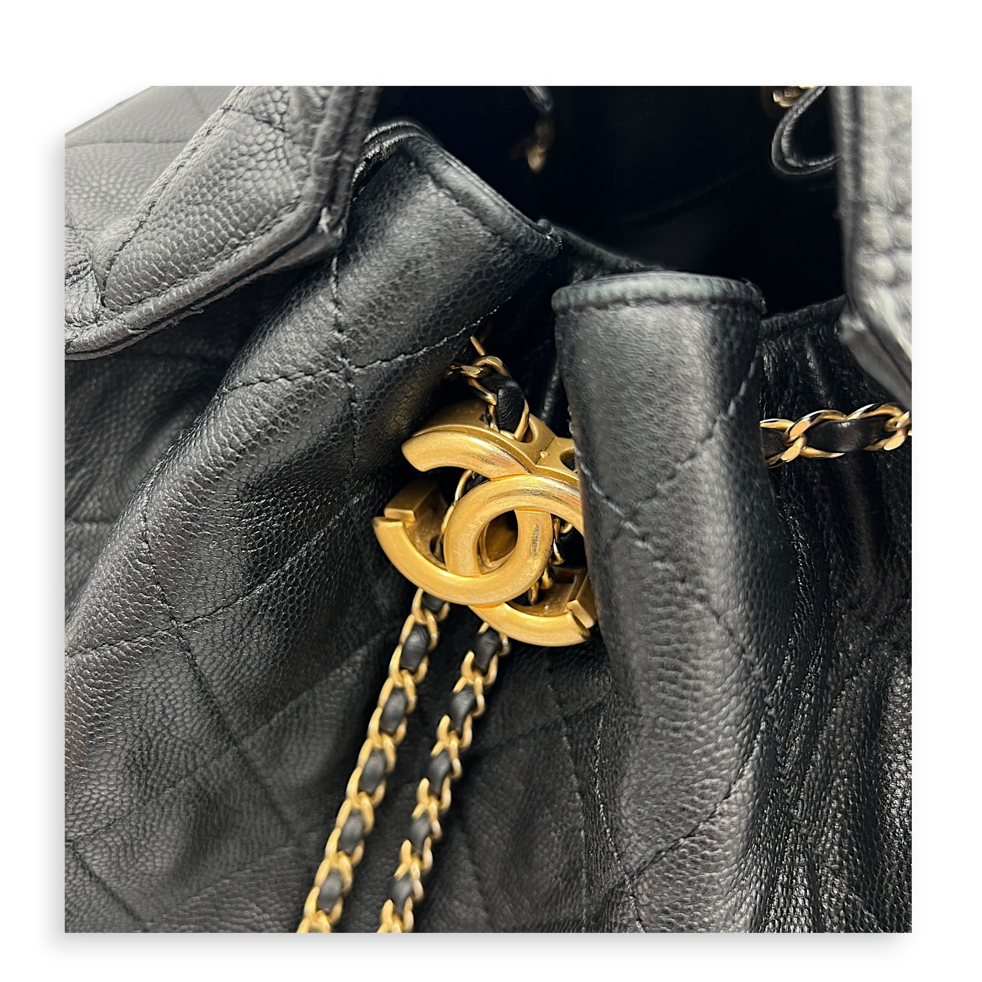 C25 Medium Black Shoulder Bag in Caviar Leather, Gold hardware