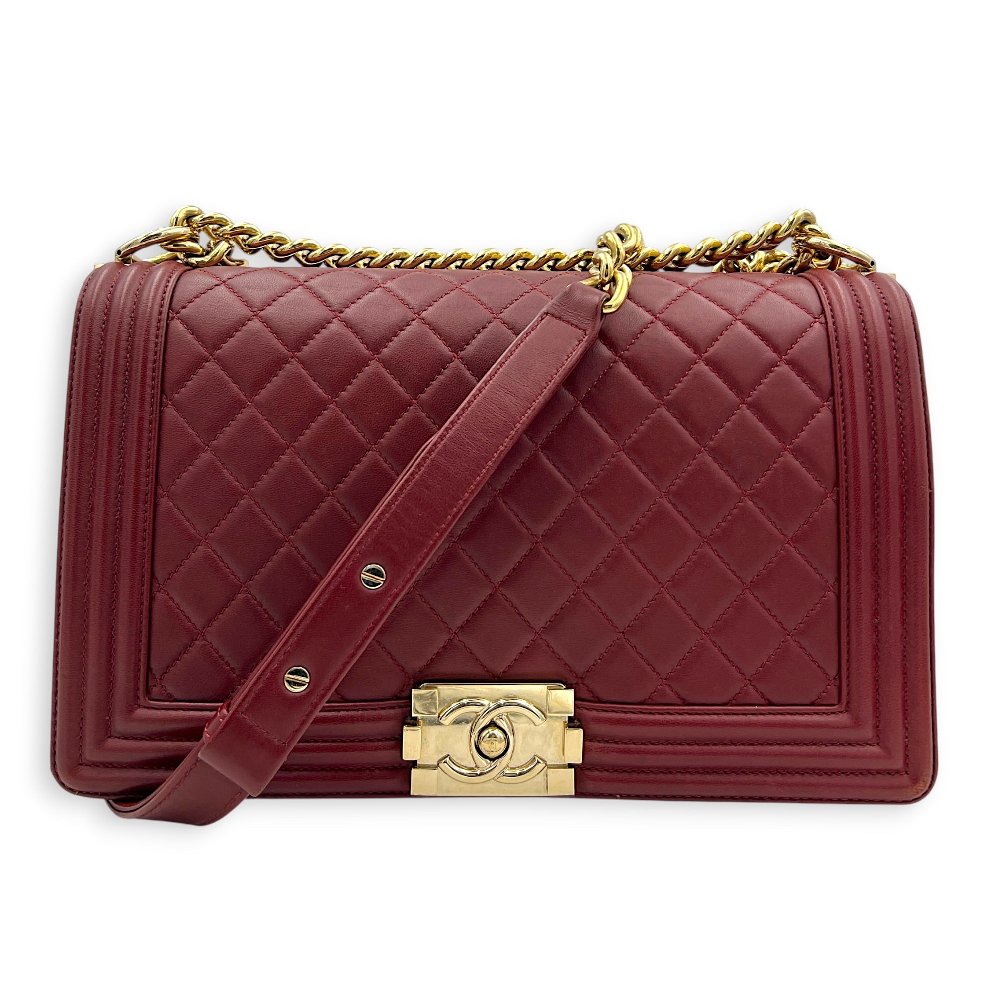 Boy Shoulder Bag Red in Lambskin, Gold hardware