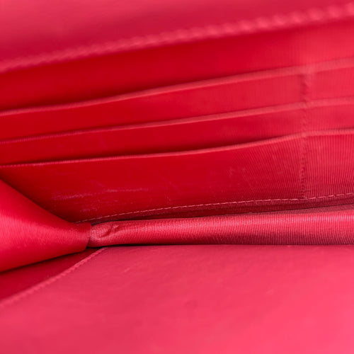 CC Wallet On Chain Pink in Lambskin, Silver hardware