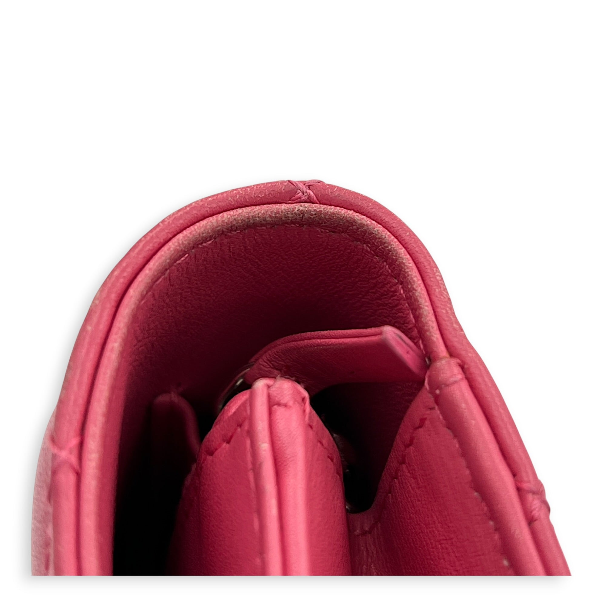 CC Wallet On Chain Pink in Lambskin, Silver hardware