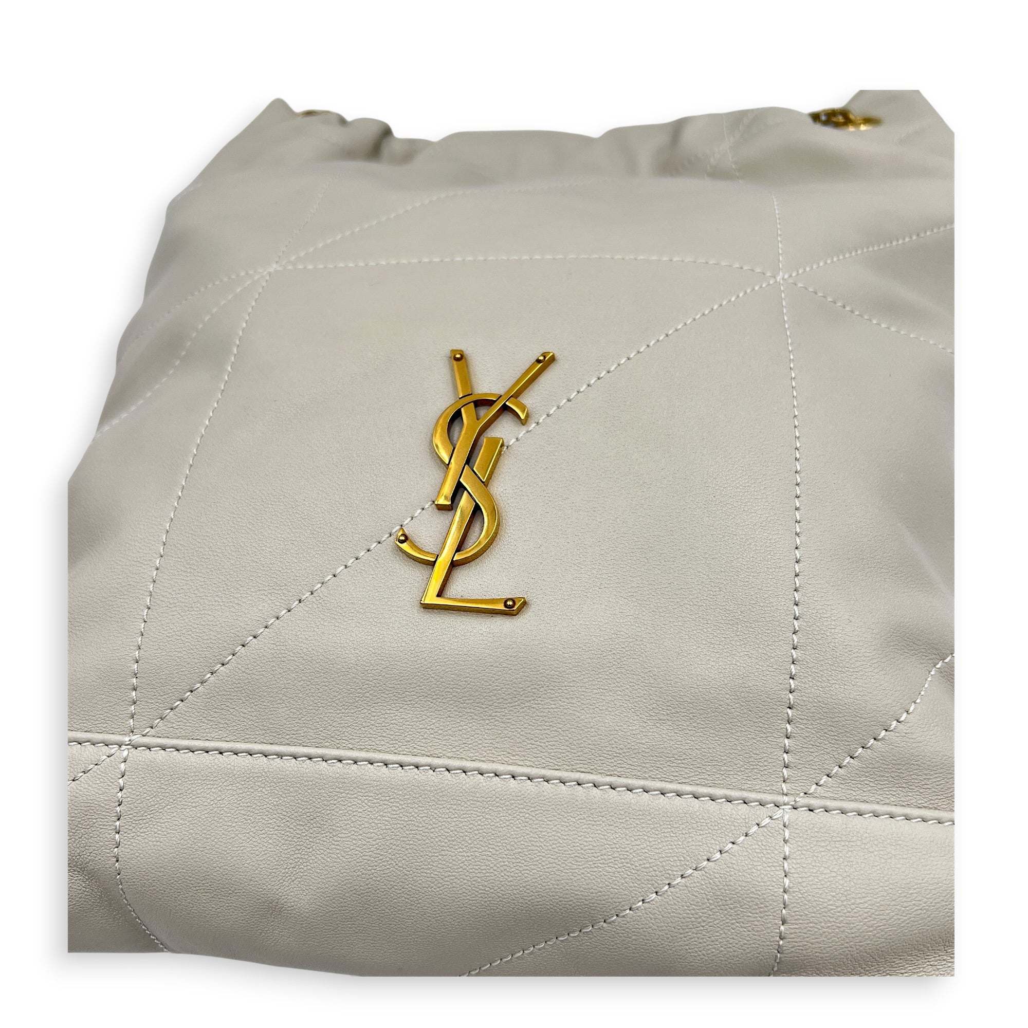 Jamie Pochon Shoulder Bag White in Lambskin, Gold hardware