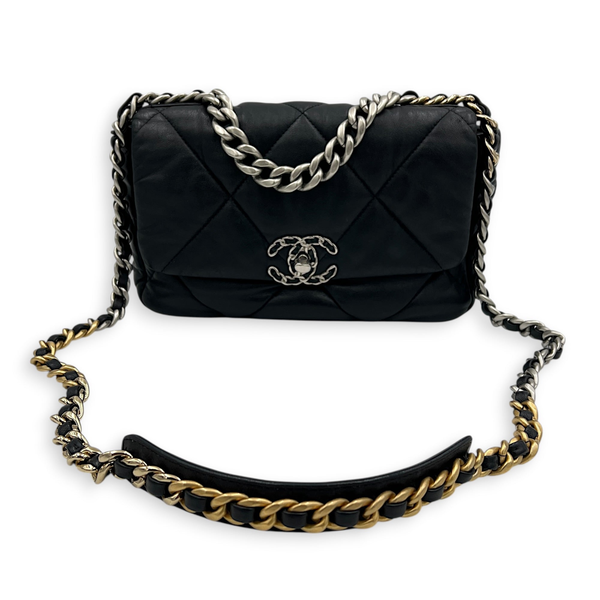 C19 Shoulder Bag Black in Lambskin, Mixed hardware
