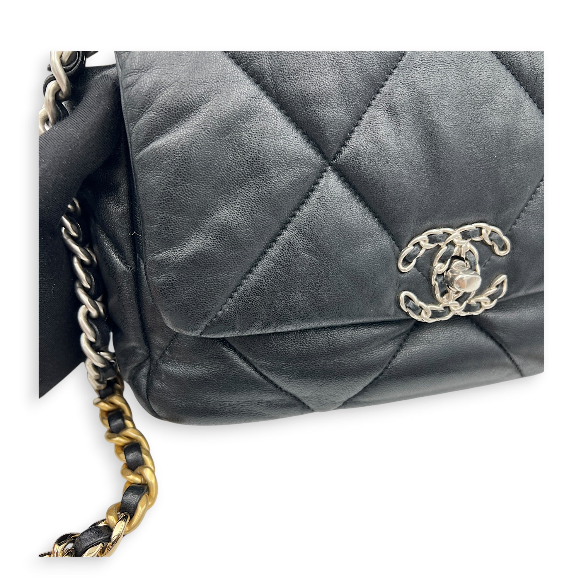 C19 Shoulder Bag Black in Lambskin, Mixed hardware