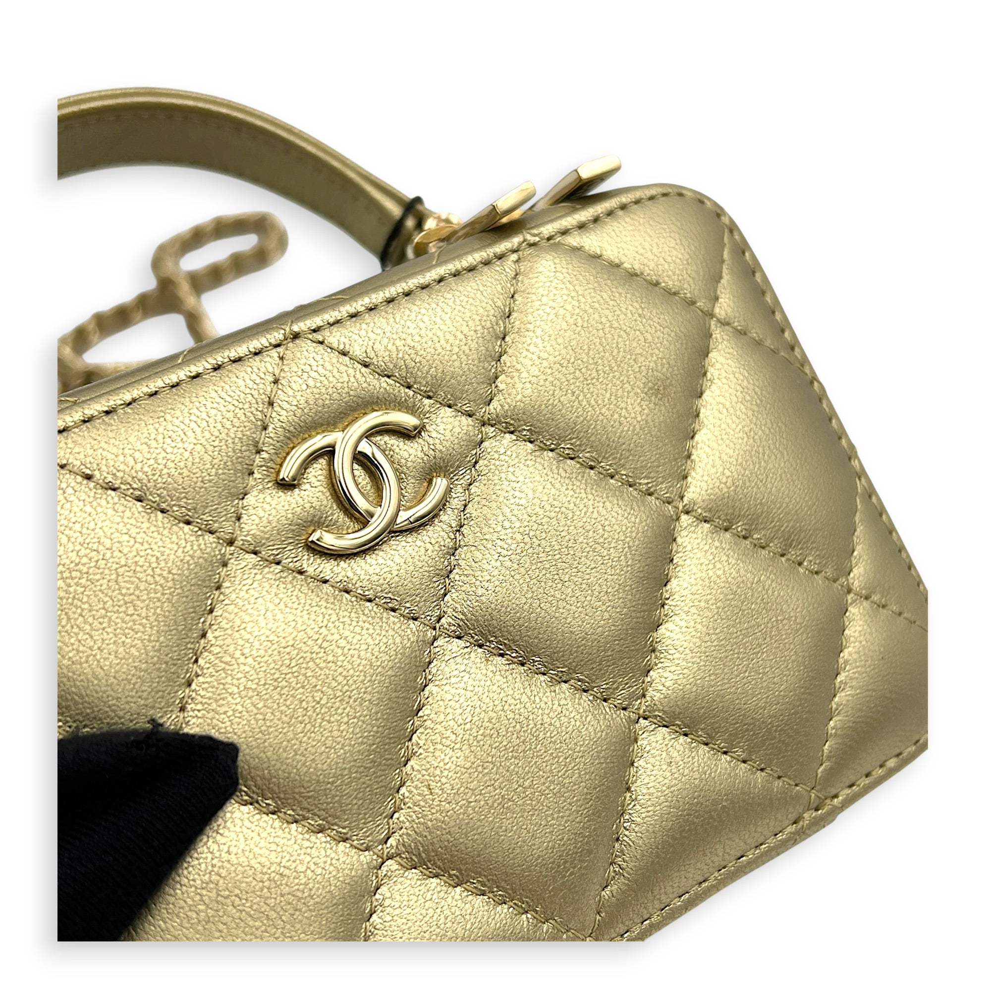 CC Vanity Top Handle Gold in Lambskin, Gold hardware