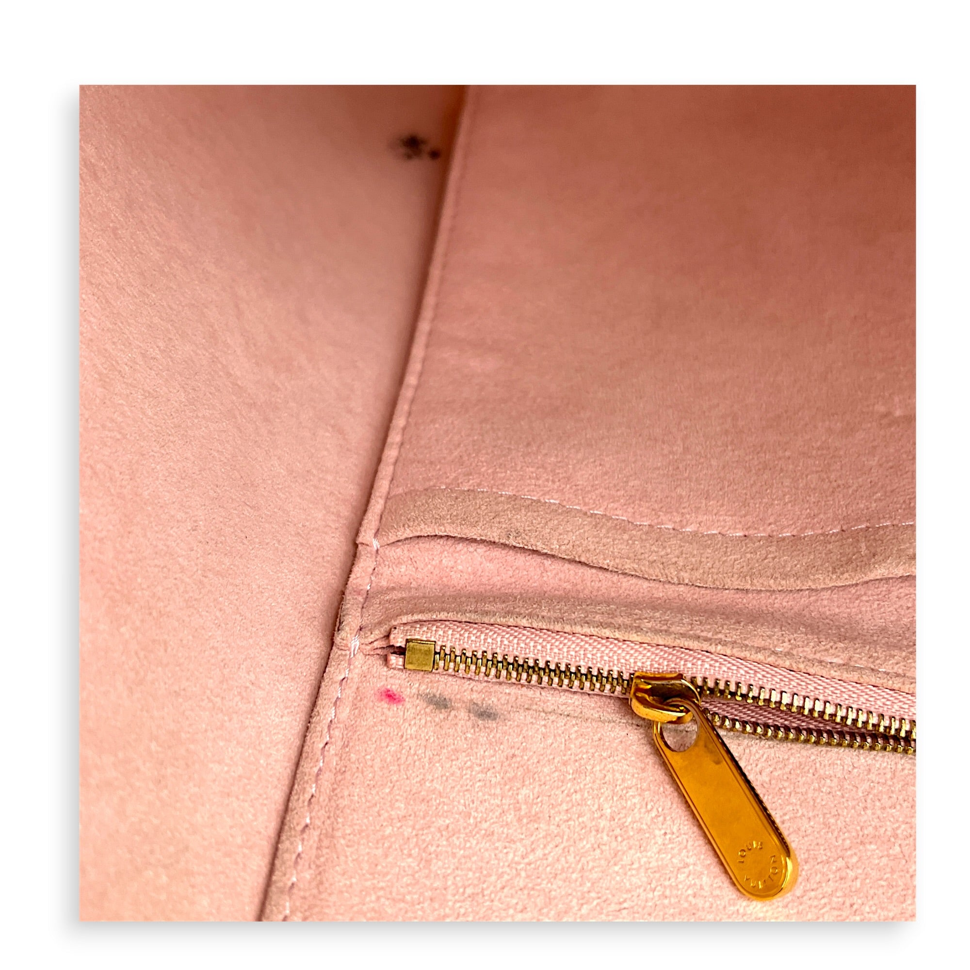 Lock Me Tote Bag Beige in Calfskin, Gold hardware
