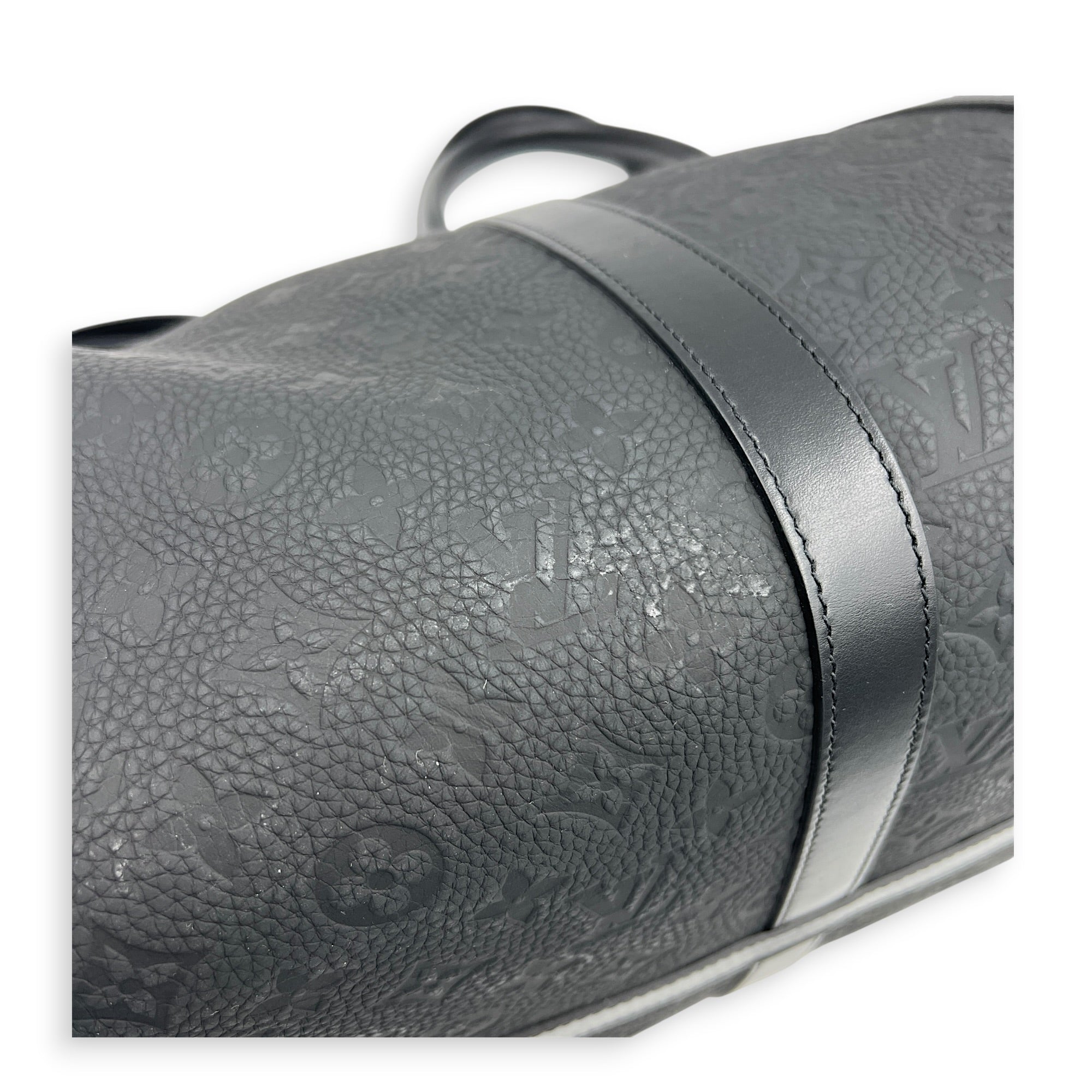 Keepall Bandouliere 50 Black Top Handle Bag in Taurillon Leather, Black hardware