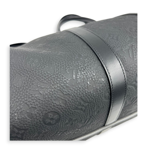 Keepall Bandouliere 50 Black Top Handle Bag in Taurillon Leather, Black hardware