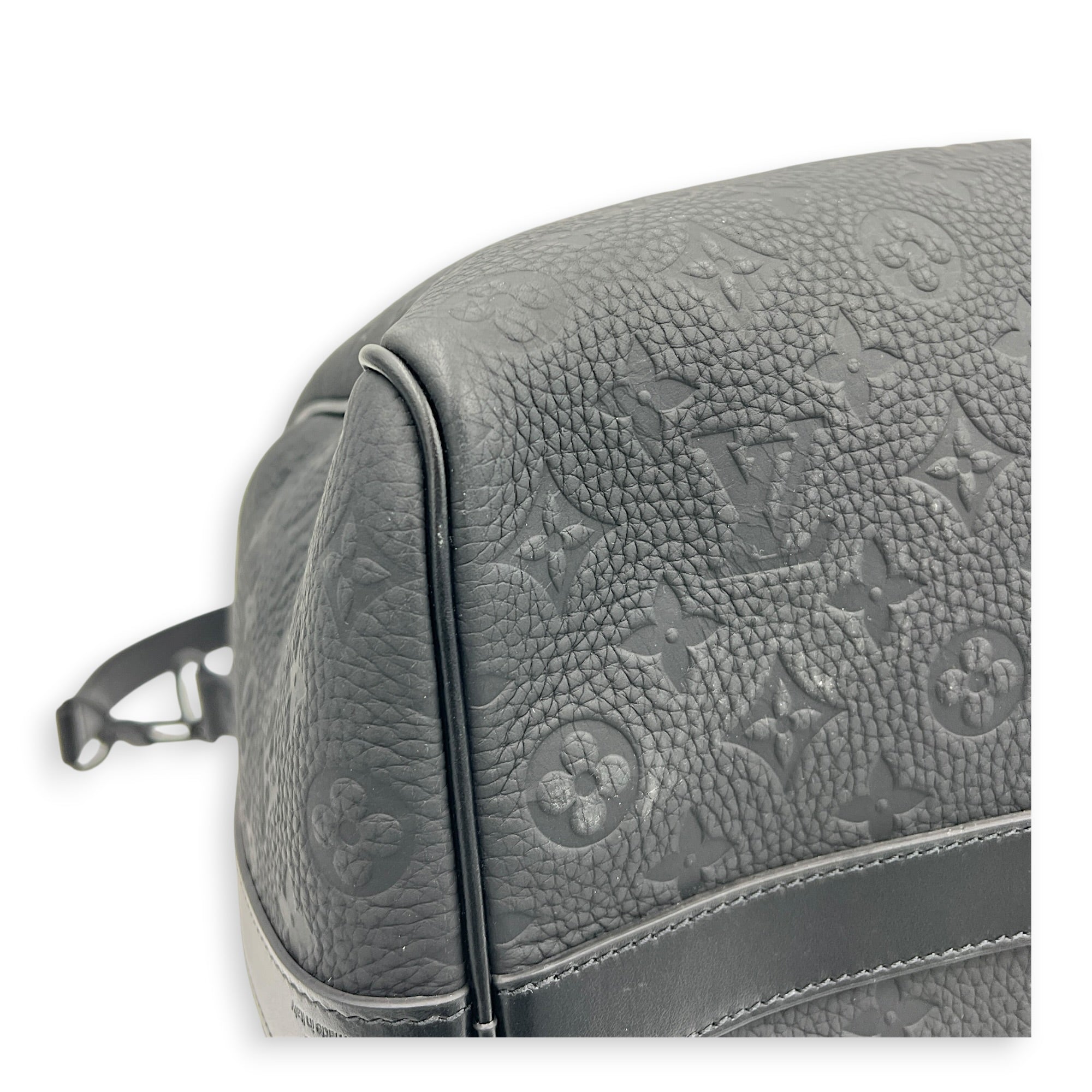 Keepall Bandouliere 50 Black Top Handle Bag in Taurillon Leather, Black hardware