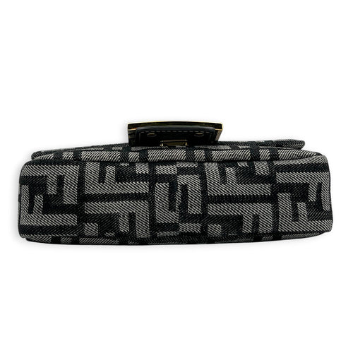 Zucca Baguette Grey Shoulder Bag in Denim, Gold hardware
