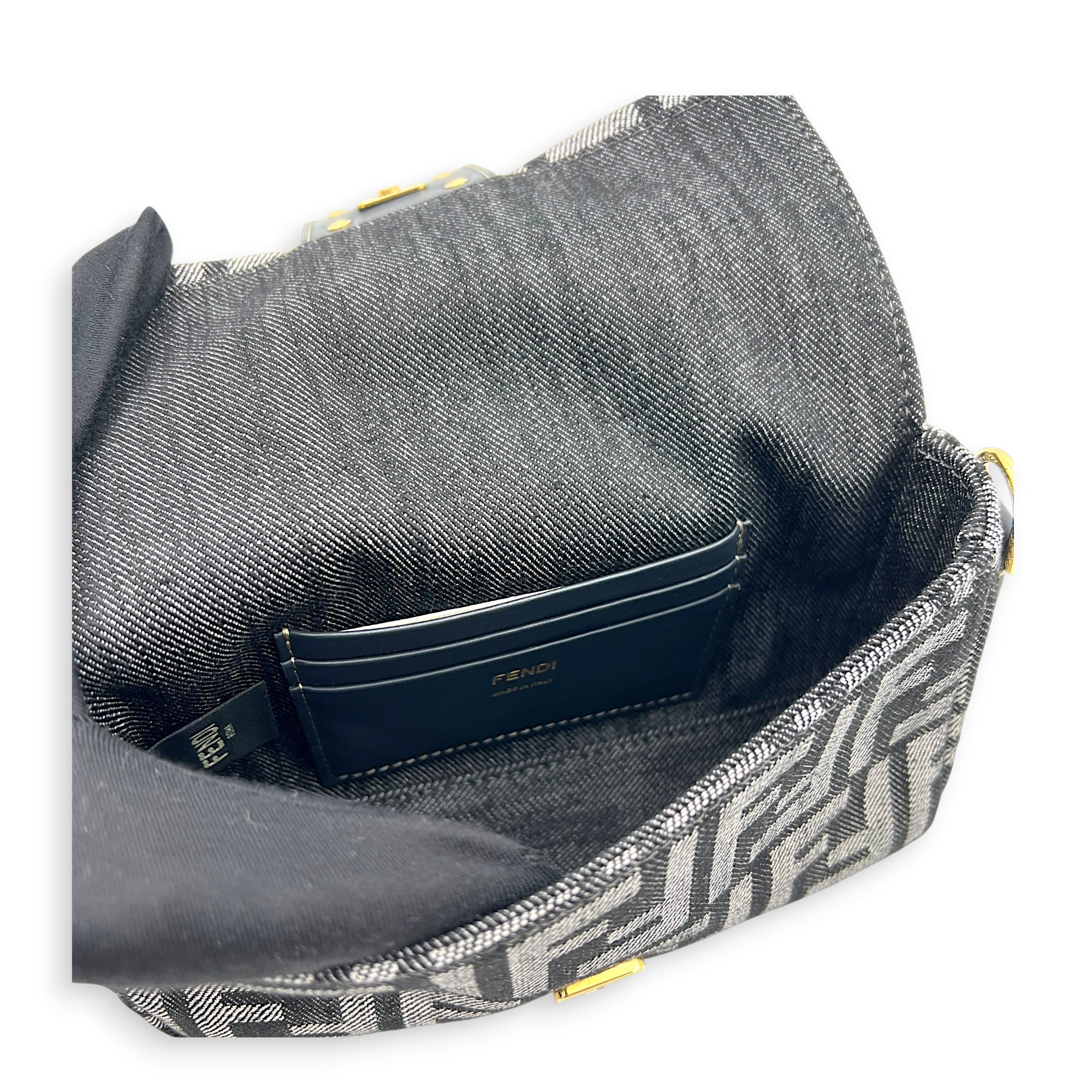 Zucca Baguette Grey Shoulder Bag in Denim, Gold hardware