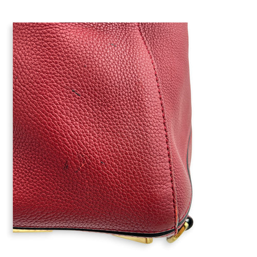 Puzzle Shoulder Bag Red in Calfskin, Gold hardware