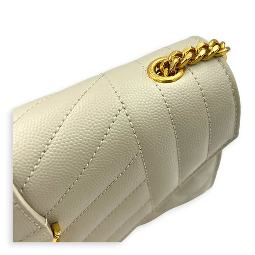 Envelope Shoulder Bag White in Grained Leather, Gold hardware