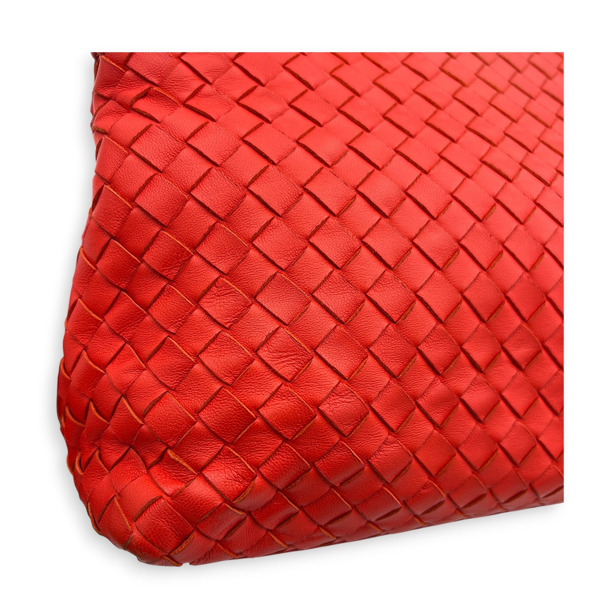 Intrecciato Top Handle Bag Red in Calfskin, Ruthenium hardware