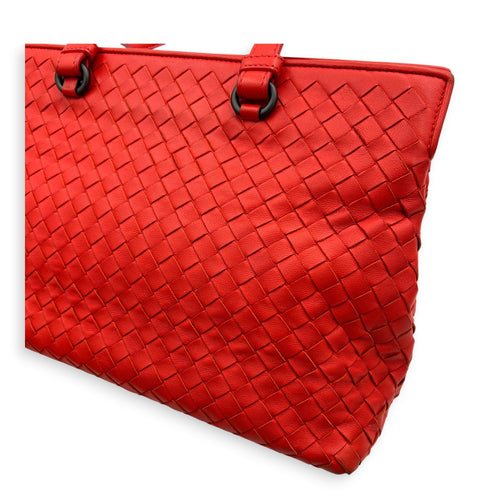 Intrecciato Top Handle Bag Red in Calfskin, Ruthenium hardware