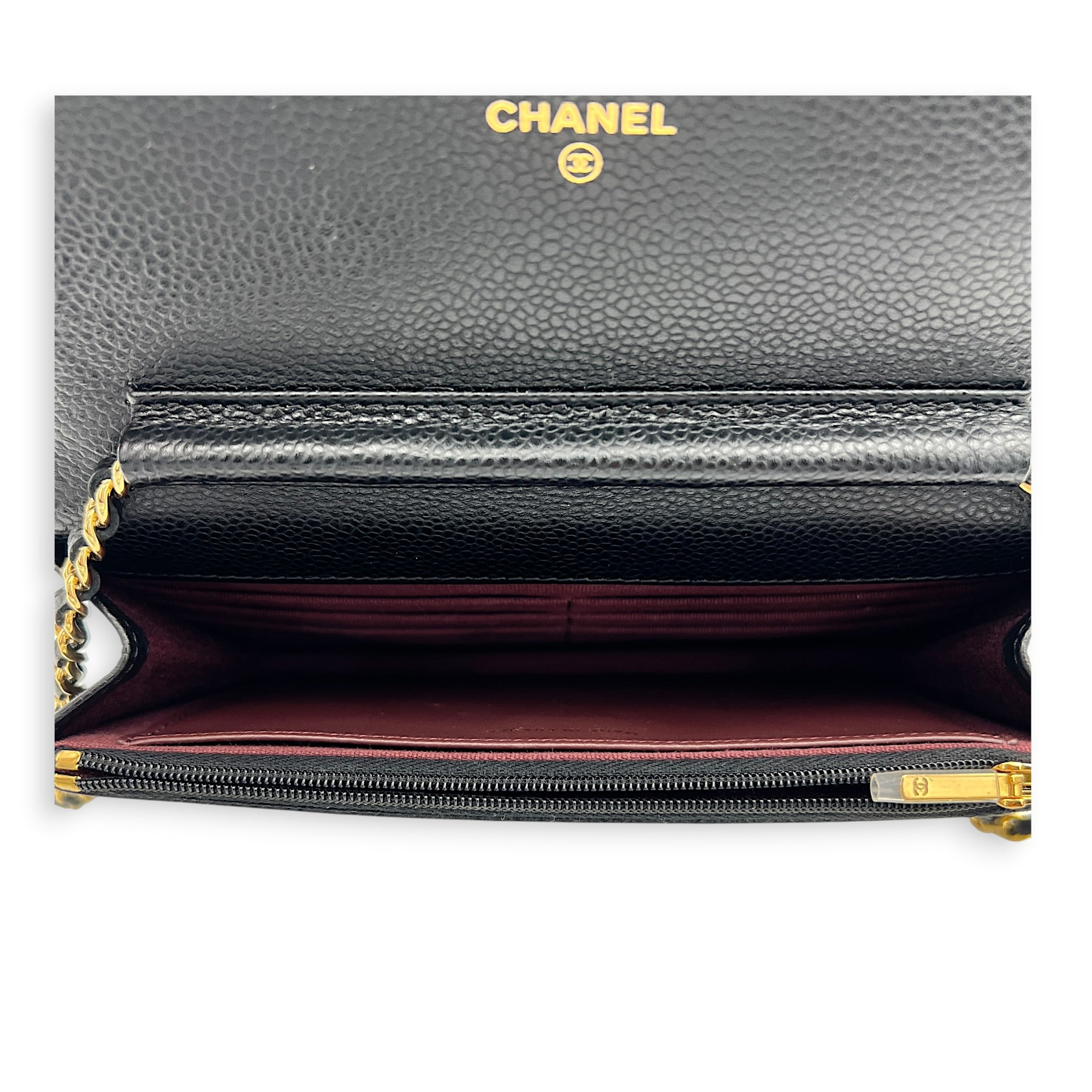 CC Wallet On Chain Black in Caviar Leather, Gold hardware
