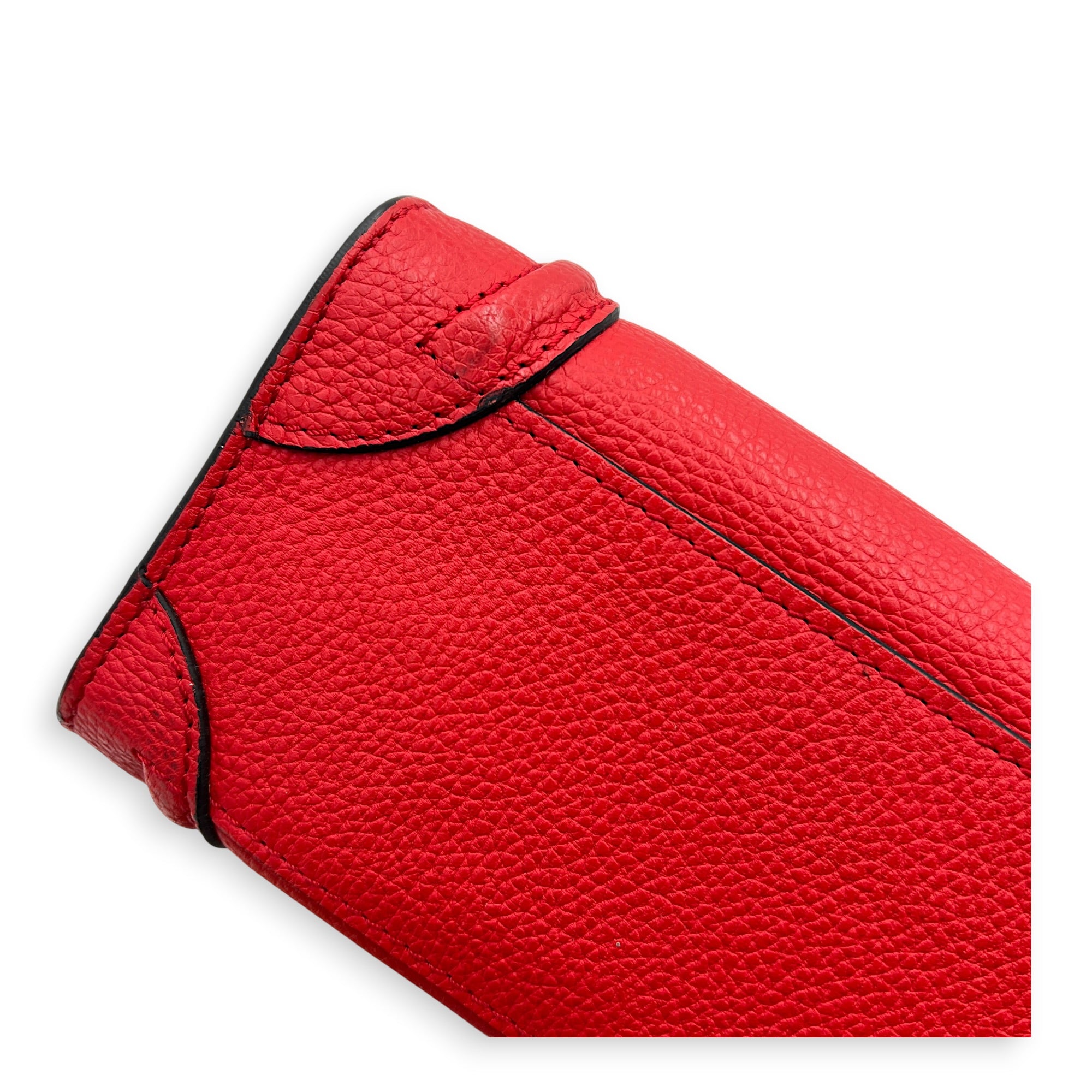 Luggage Top Handle Bag Red in Calfskin, Gold hardware