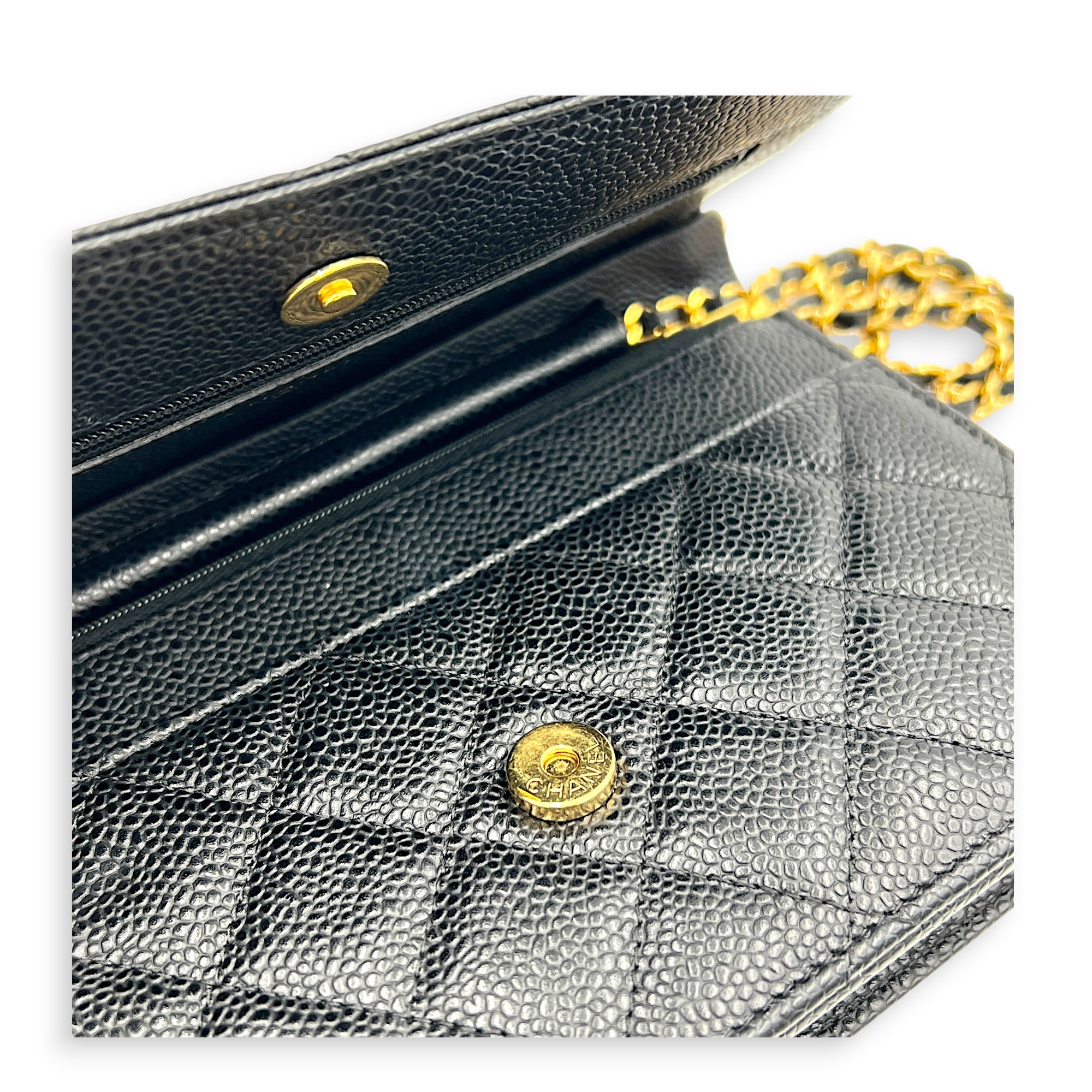 CC Wallet On Chain Black in Caviar Leather, Silver hardware