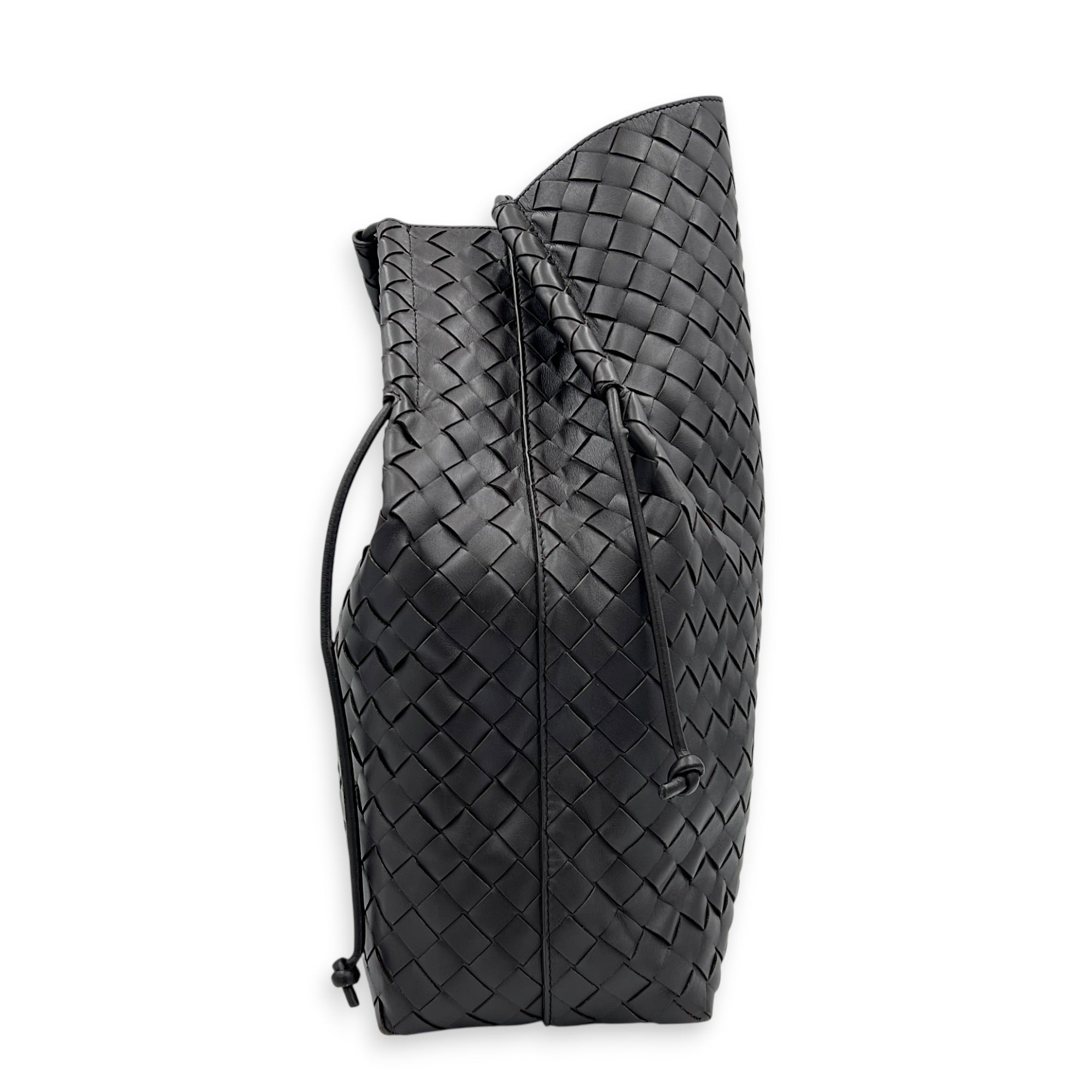 Intrecciato Shoulder Bag Brown in Lambskin