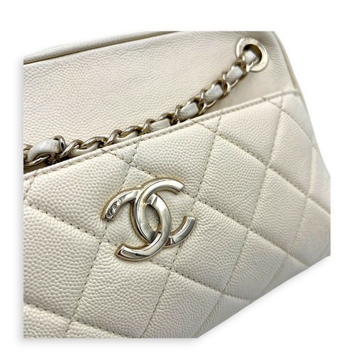 CC Camera Shoulder Bag Beige in Caviar Leather, Gold hardware