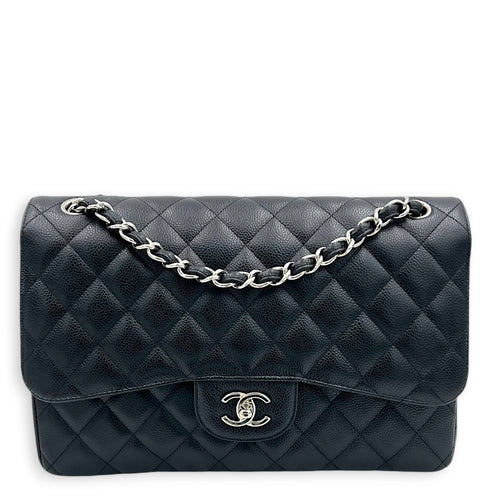 Classic Double Flap Shoulder Bag Jumbo Black in Caviar Leather, Silver hardware