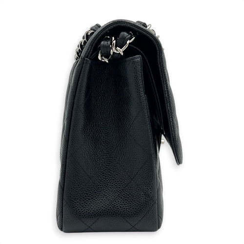 Classic Double Flap Shoulder Bag Jumbo Black in Caviar Leather, Silver hardware