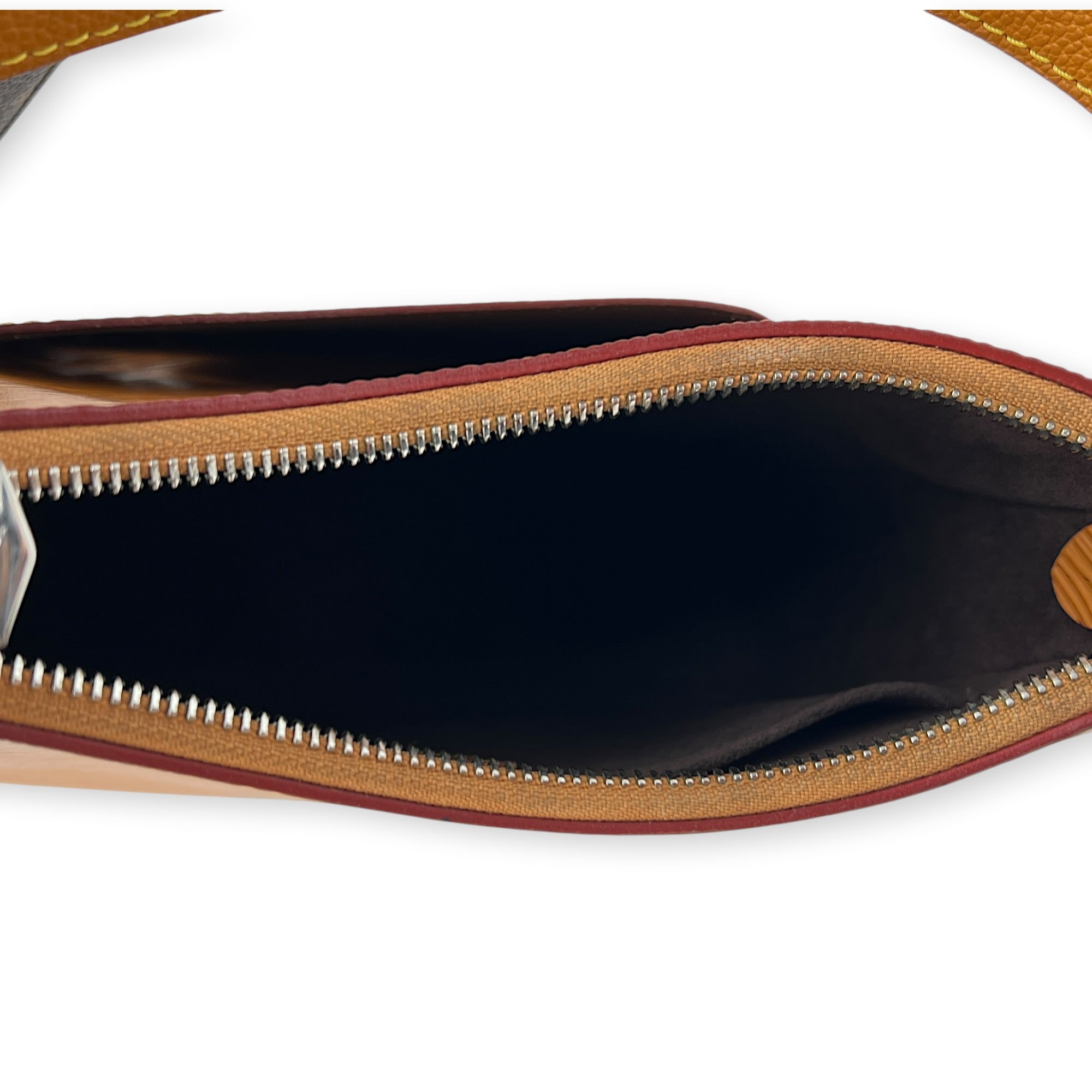 Marelle NM Shoulder Bag Brown in Epi Leather, Gold hardware
