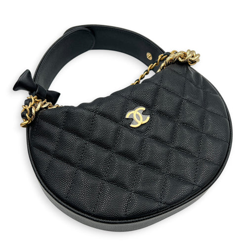Quilted Bow Pouch Handbag Black in Caviar Leather, Gold hardware