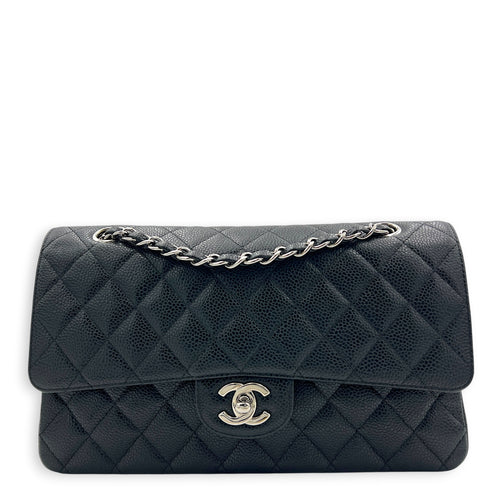Classic Medium Black Shoulder Bag in Caviar Leather, Silver hardware