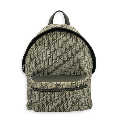 Oblique Backpack Green in Canvas, Silver hardware