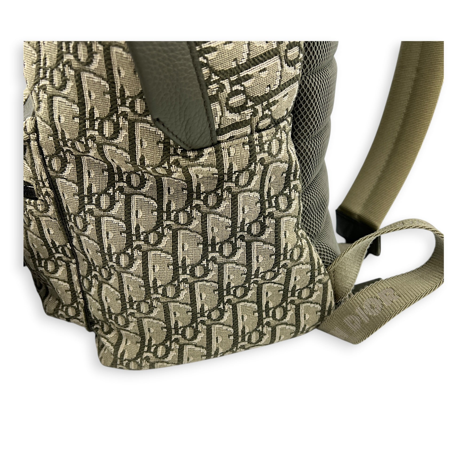 Oblique Backpack Green in Canvas, Silver hardware