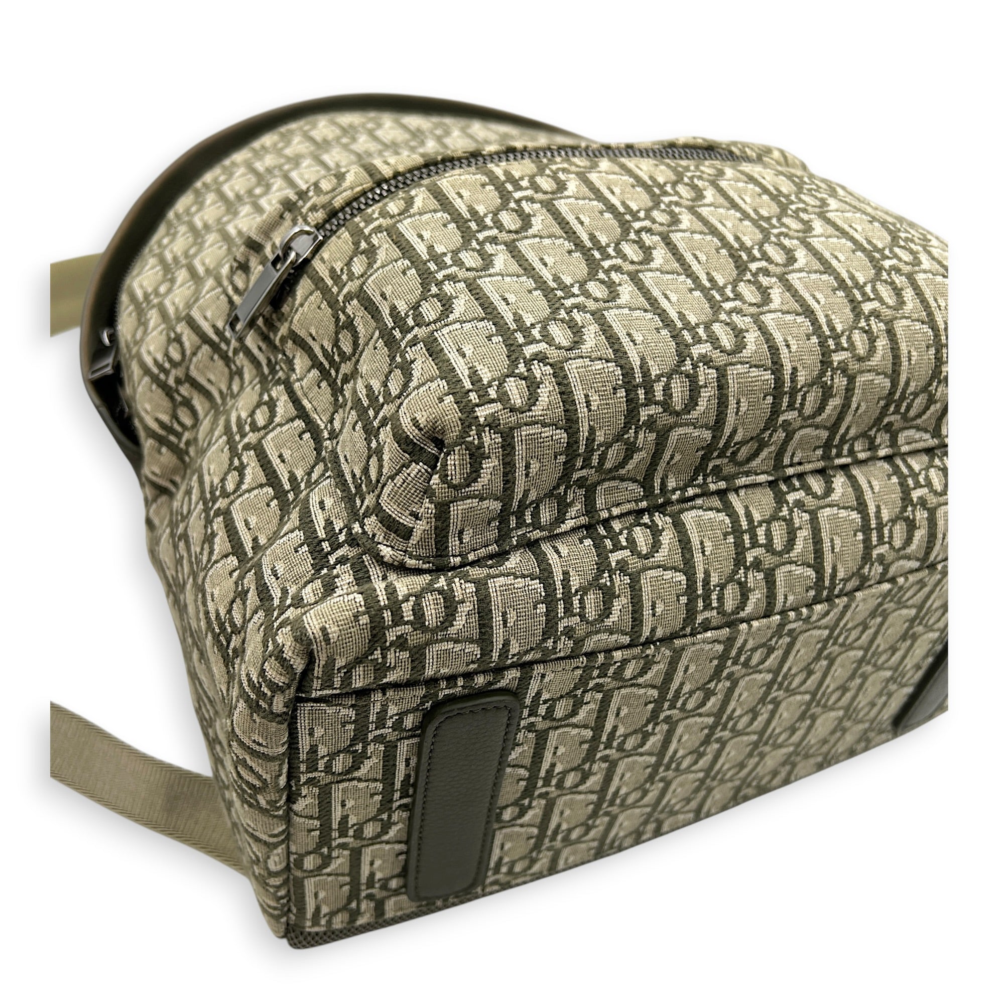 Oblique Backpack Green in Canvas, Silver hardware