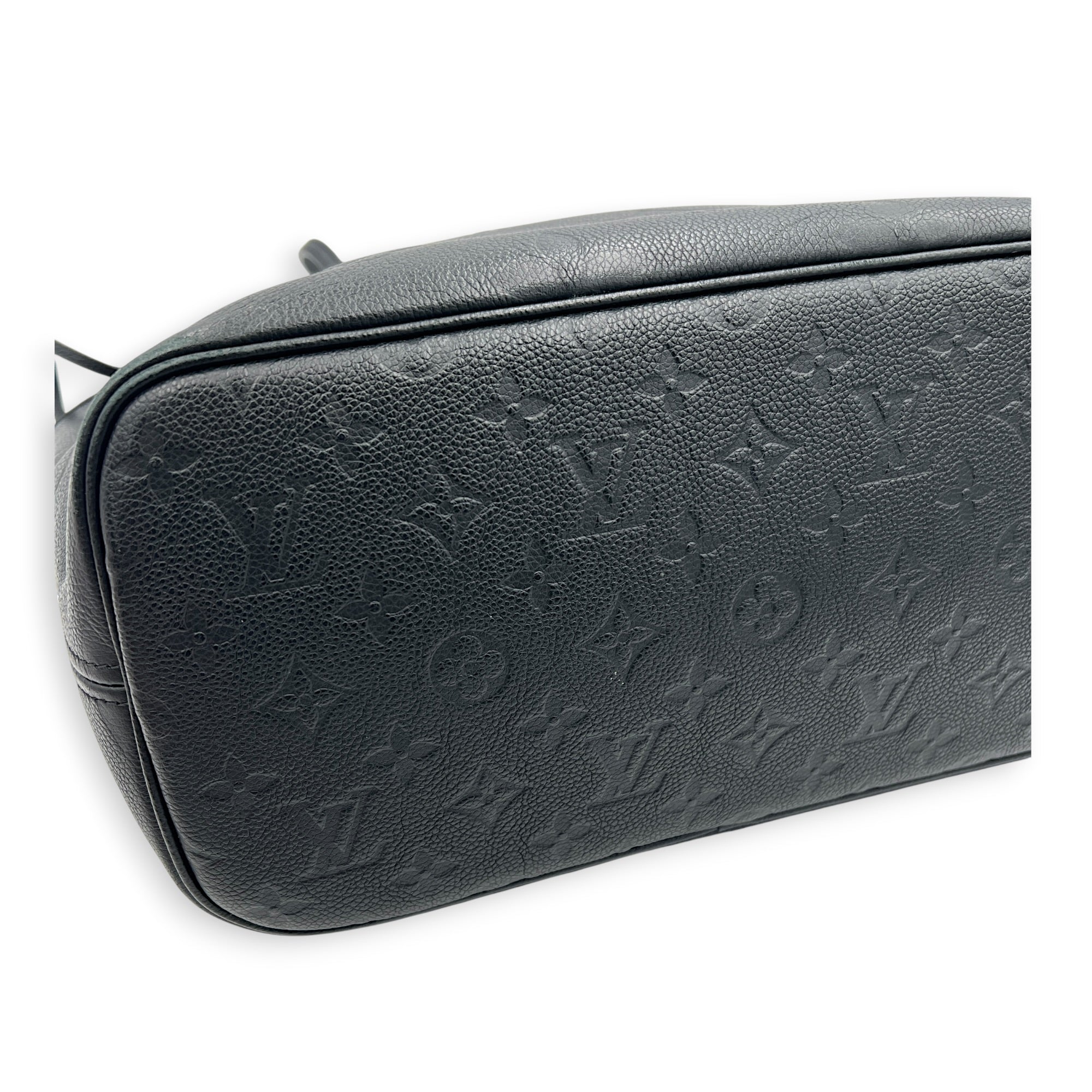 Neverfull MM Black Tote Bag in Empreinte Leather, Gold hardware