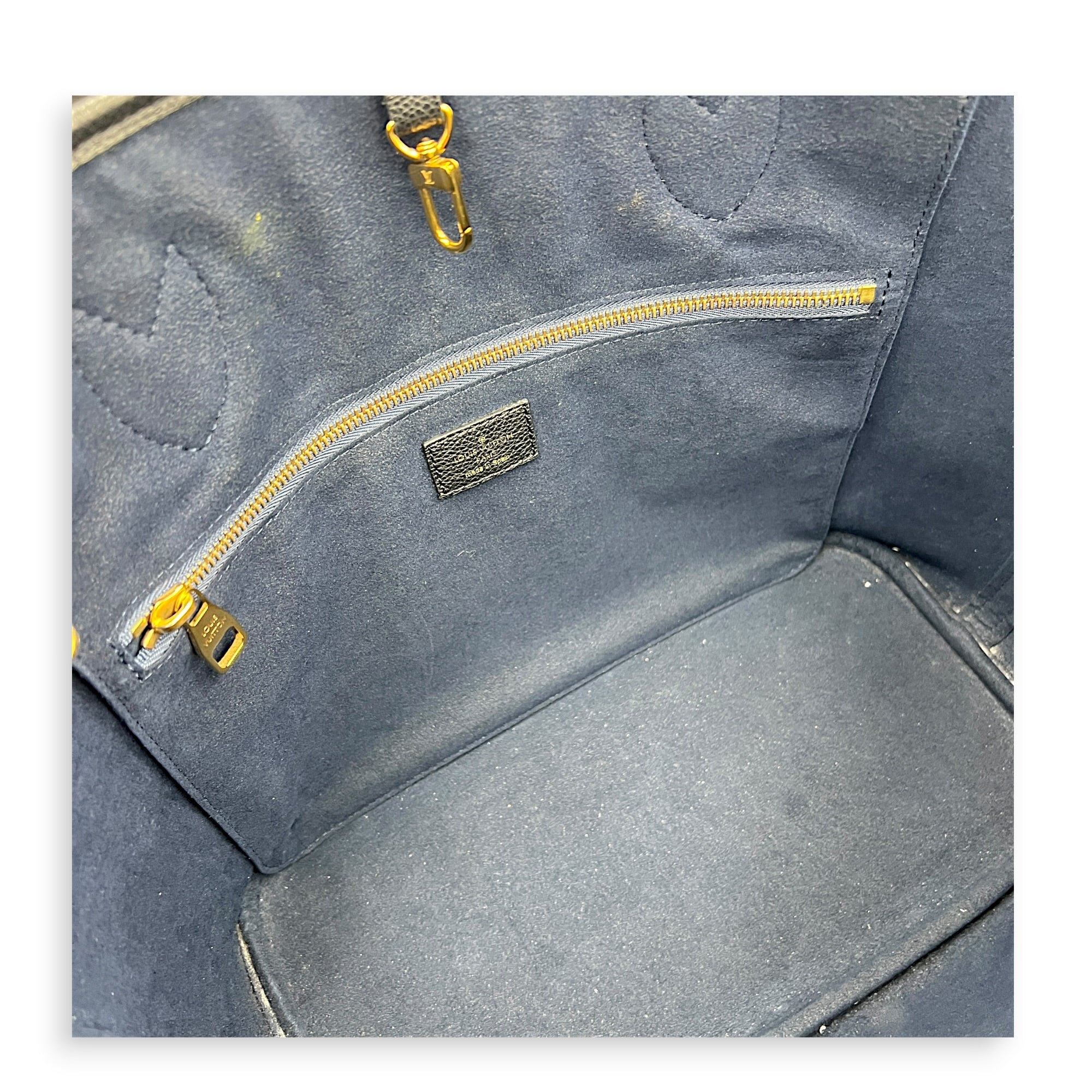 Neverfull MM Black Tote Bag in Empreinte Leather, Gold hardware