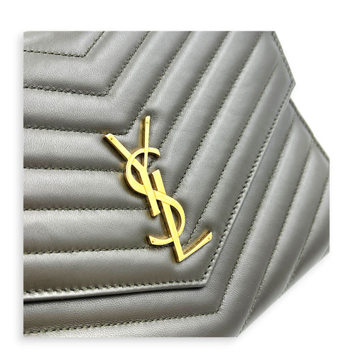 Cassandre Green Pouch in Calfskin, Gold hardware