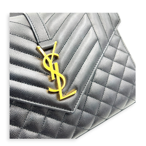 Envelope Shoulder Bag Black in Calfskin, Gold hardware