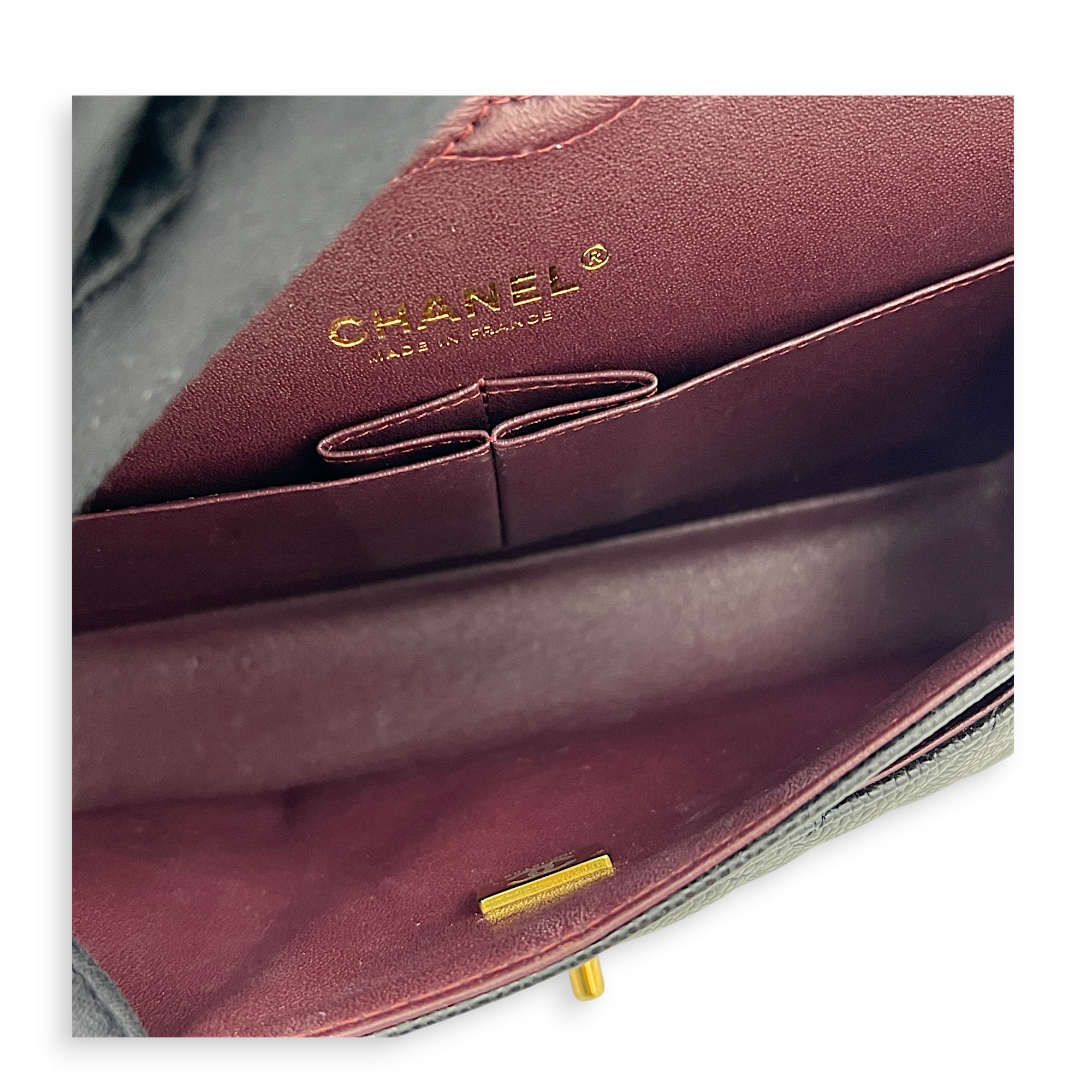 Classic Shoulder Bag Black in Caviar Leather, Gold hardware