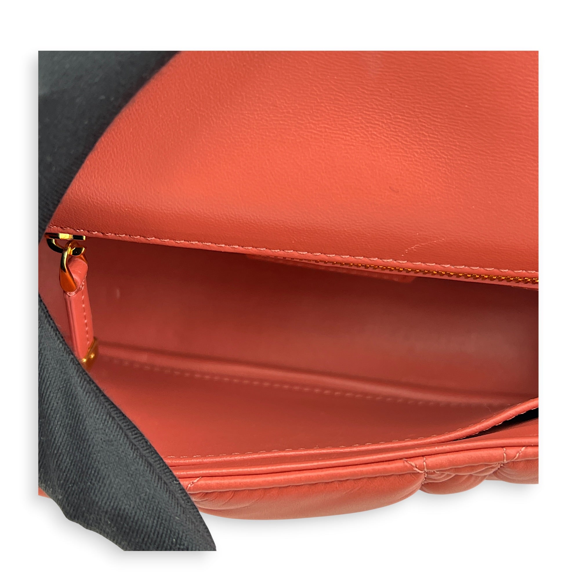 Caro Shoulder Bag Pink in Calfskin, Gold hardware