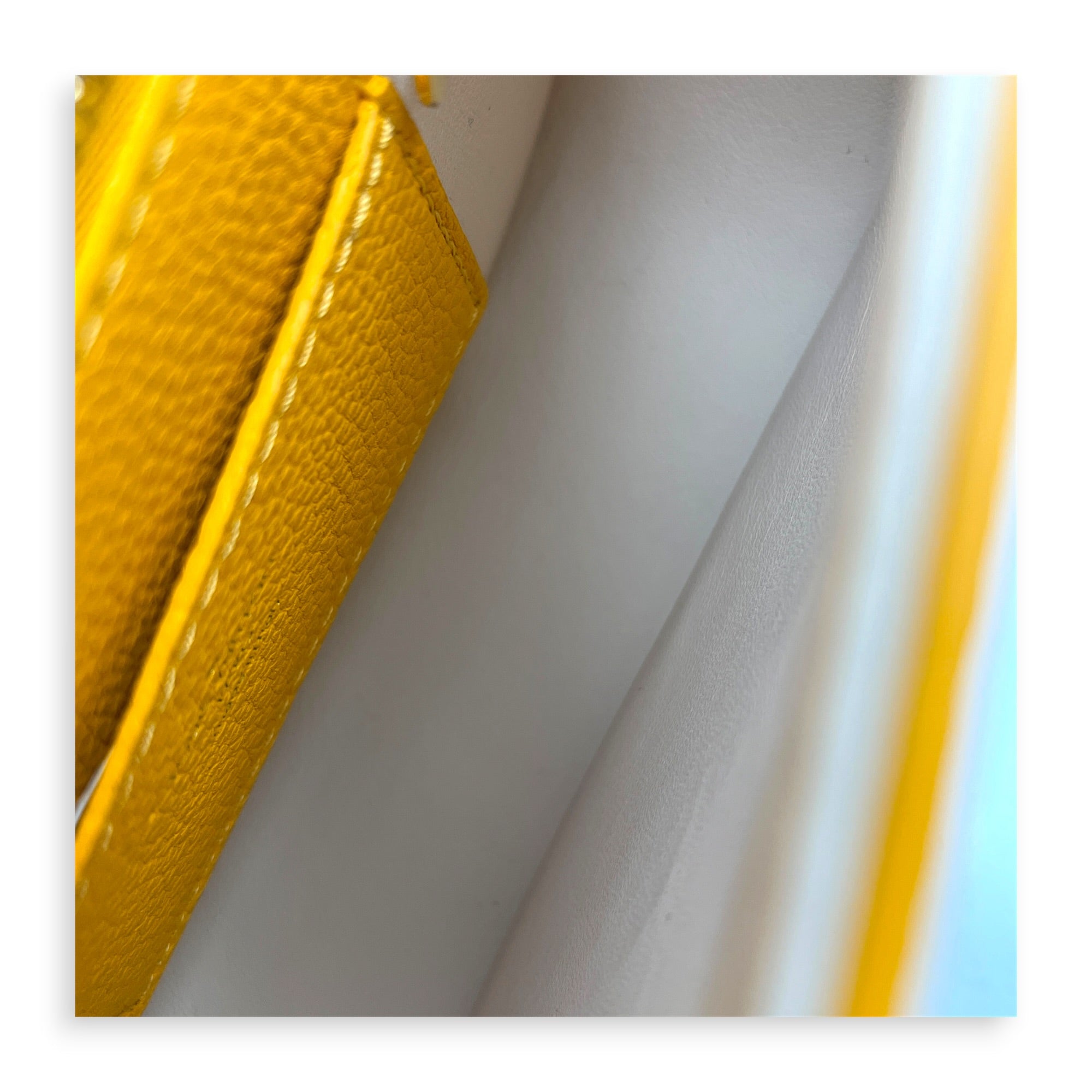 Pont Neuf 9 Shoulder Bag Yellow in Calfskin, Gold hardware