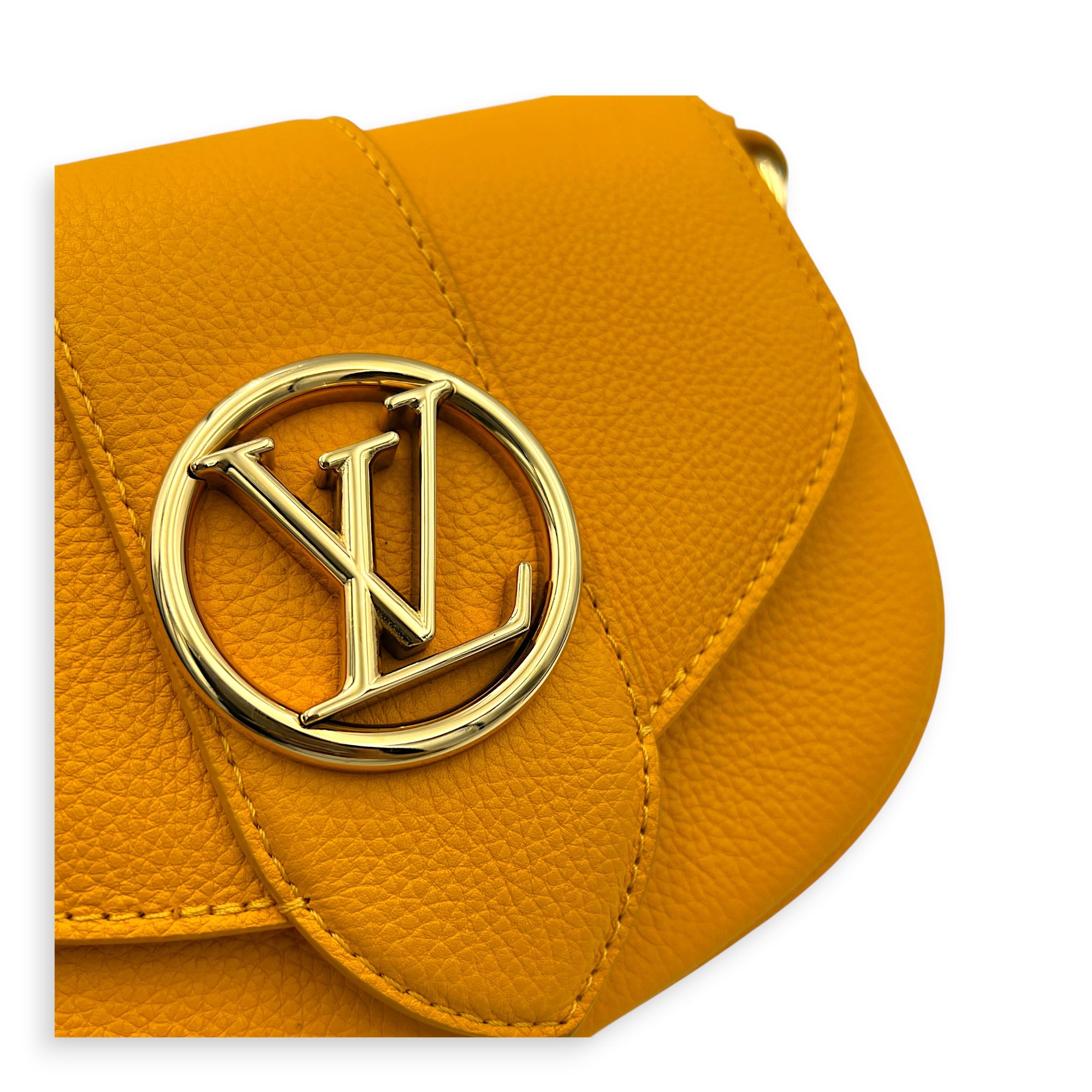 Pont Neuf 9 Shoulder Bag Yellow in Calfskin, Gold hardware