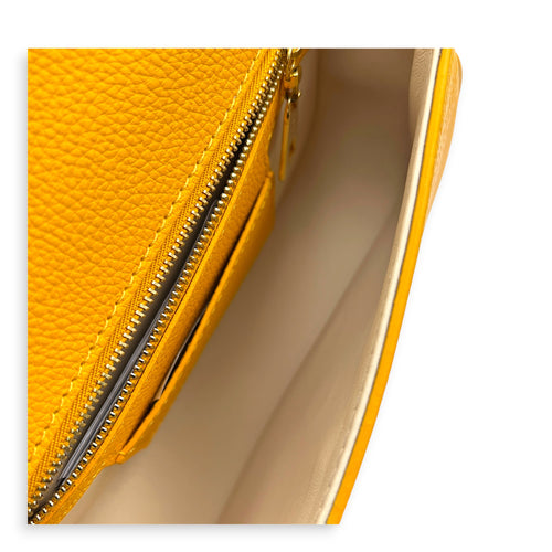 Pont Neuf 9 Shoulder Bag Yellow in Calfskin, Gold hardware