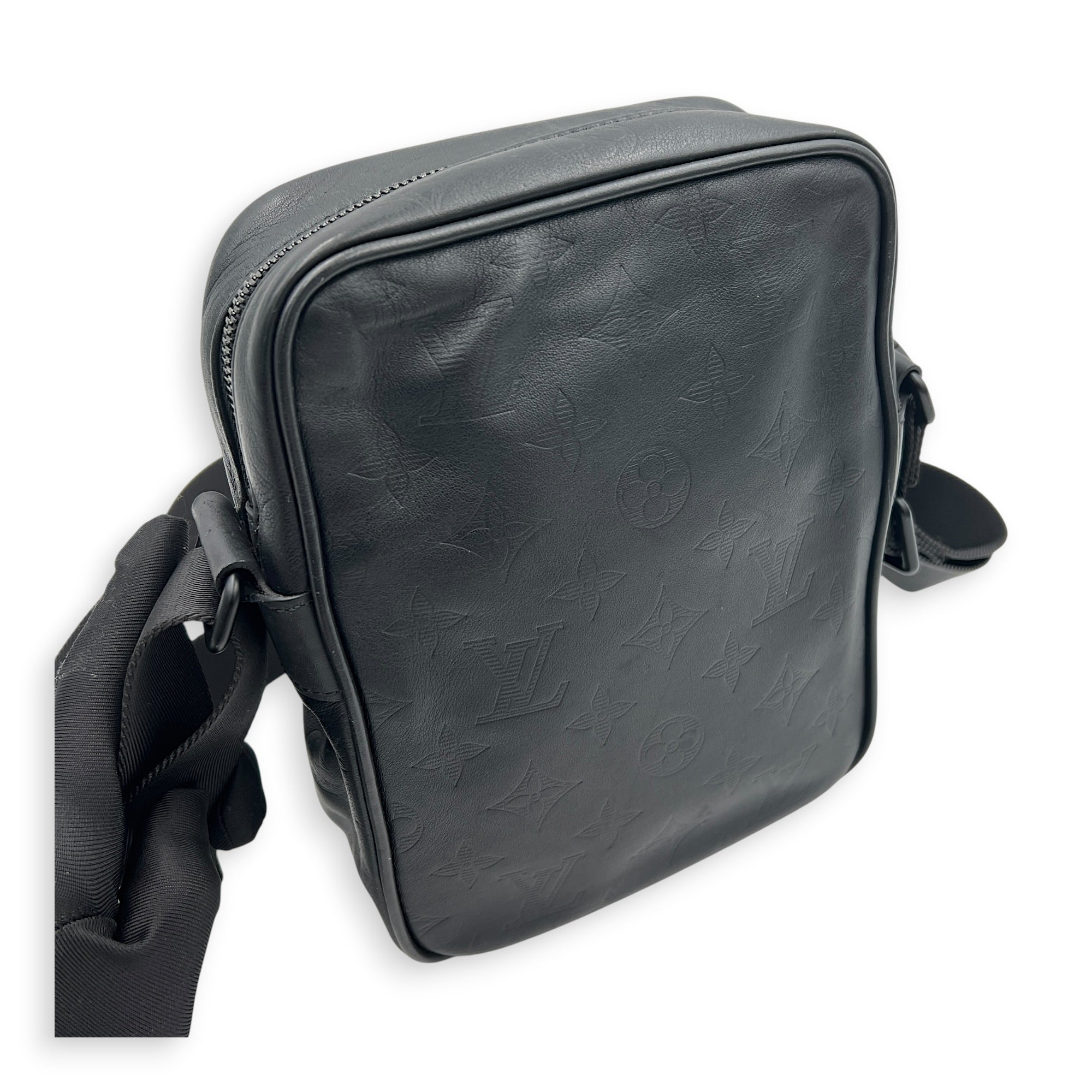 Danube Shoulder Bag Black in Calfskin, Black hardware