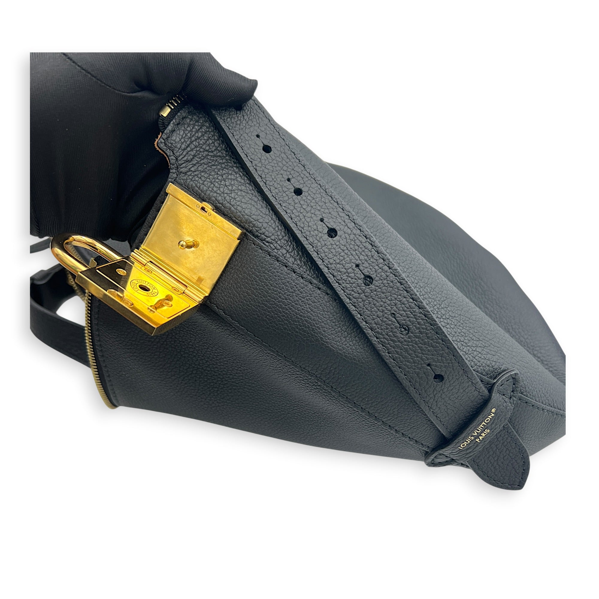 Low Key Cookie Shoulder Bag MM Black in Calfskin, Gold hardware