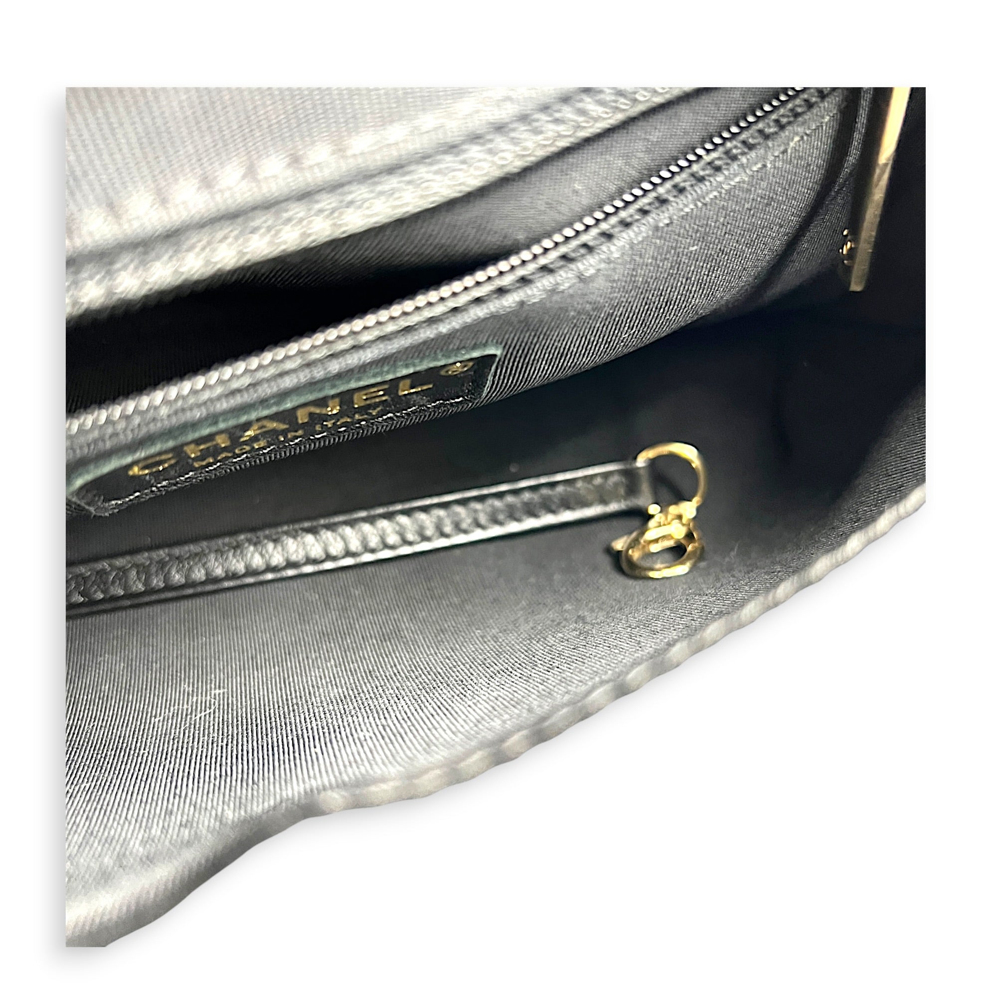Chic Shopping Black Top Handle Bag in Calfskin, Gold hardware