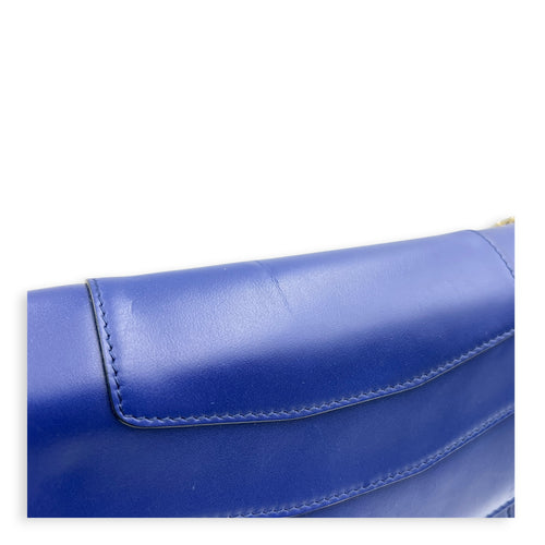 Serpenti Forever Shoulder Bag Blue in Calfskin, Gold hardware