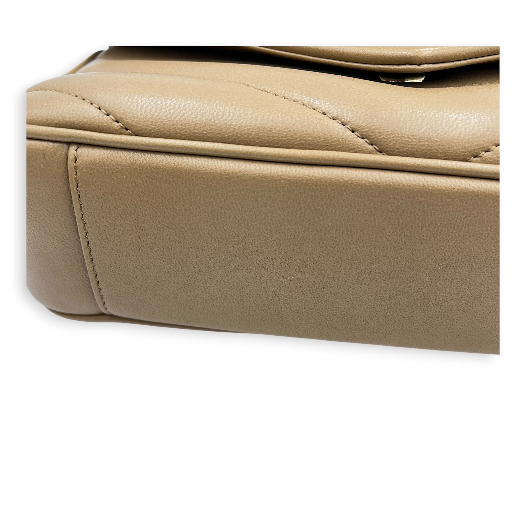 Loulou Shoulder Bag Beige in Lambskin, Gold hardware