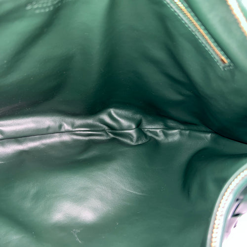 Jodie Shoulder Bag Green in Calfskin, Gold hardware