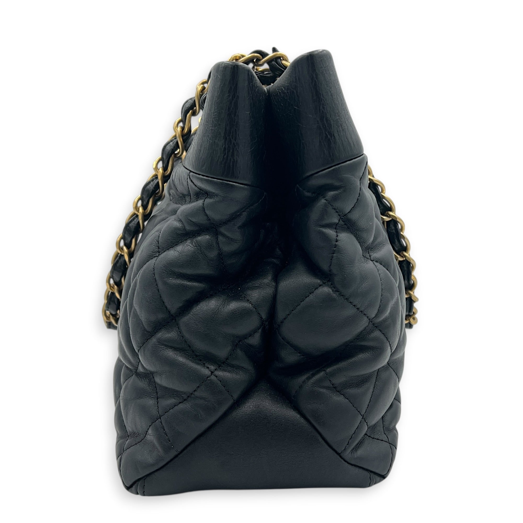 Soft Elegance Black Shoulder Bag in Calfskin, Gold hardware