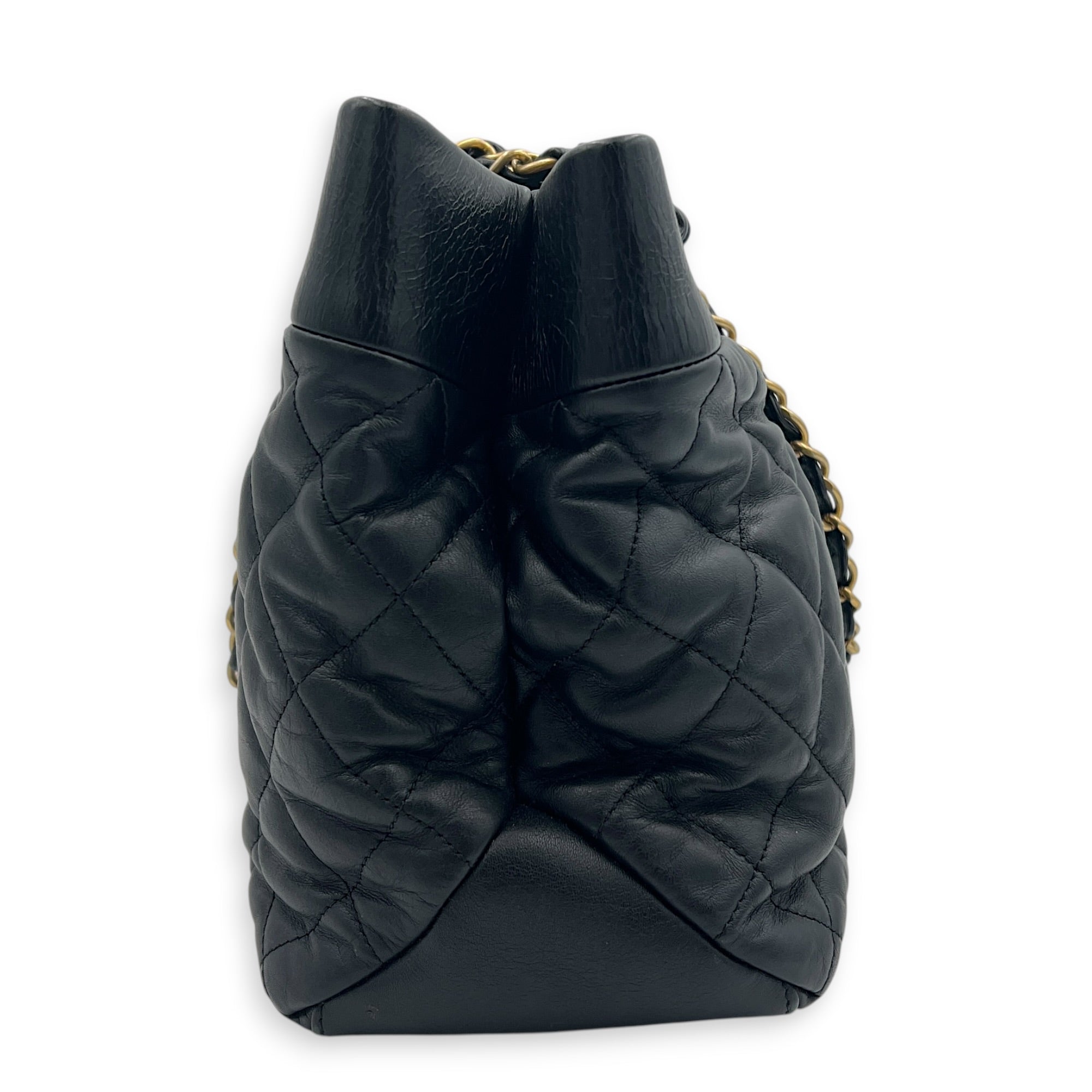 Soft Elegance Black Shoulder Bag in Calfskin, Gold hardware
